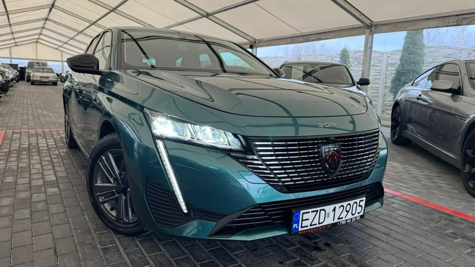 PEUGEOT 308 -