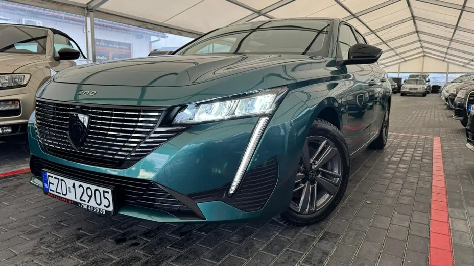 PEUGEOT 308 -