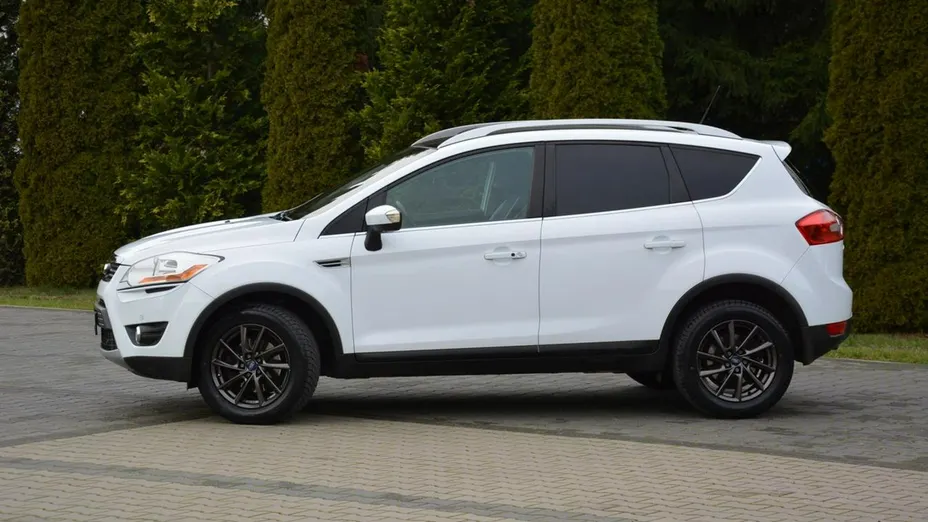 FORD Kuga -