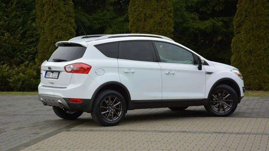 FORD Kuga -
