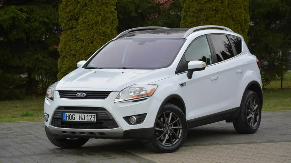 FORD Kuga -