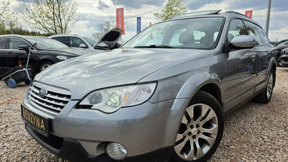 SUBARU Outback -