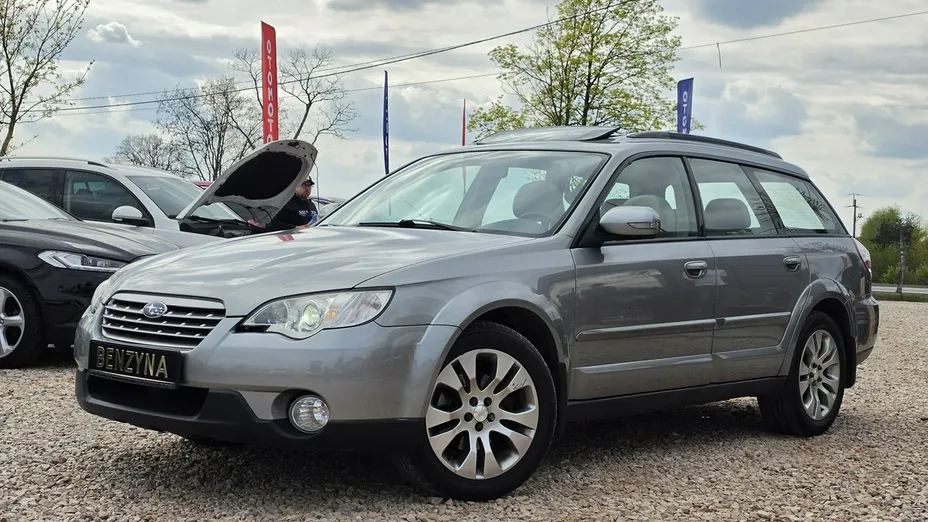 SUBARU Outback -