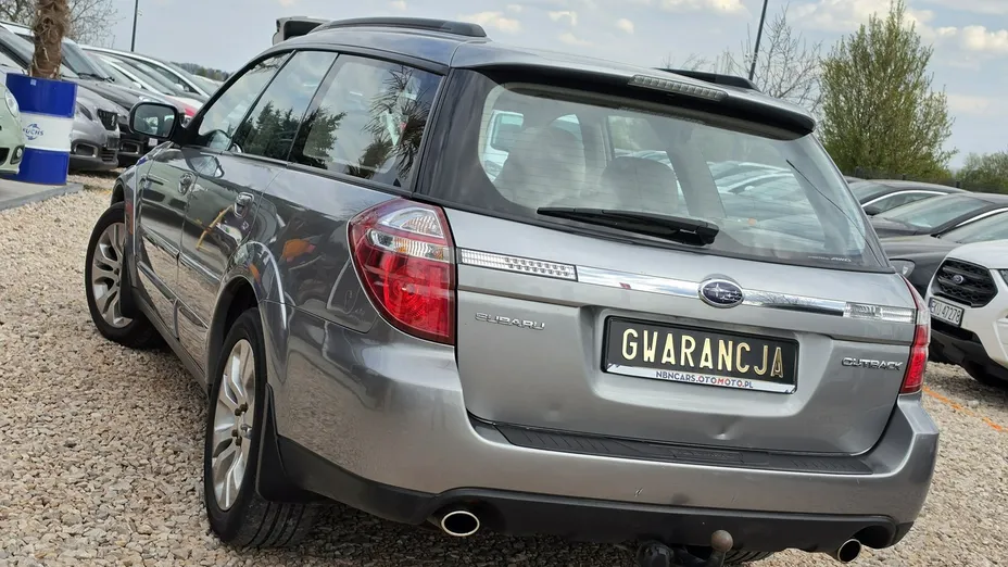 SUBARU Outback -