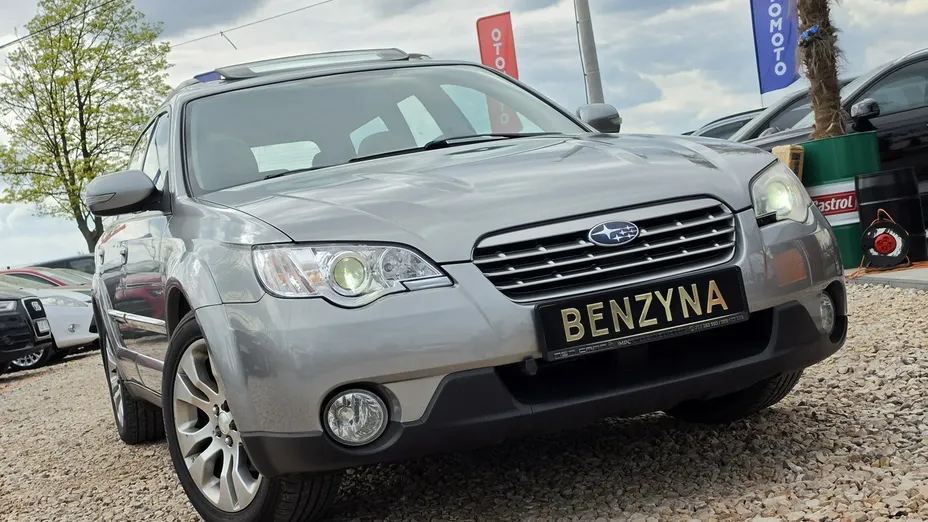 SUBARU Outback -