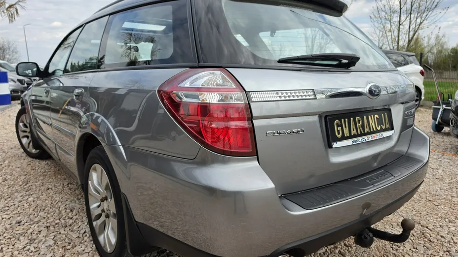 SUBARU Outback -