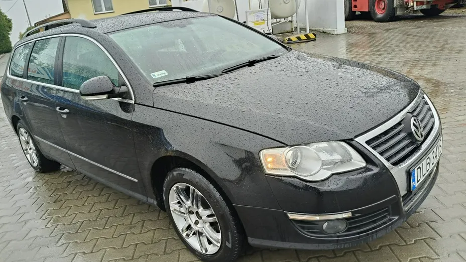 VOLKSWAGEN Passat -
