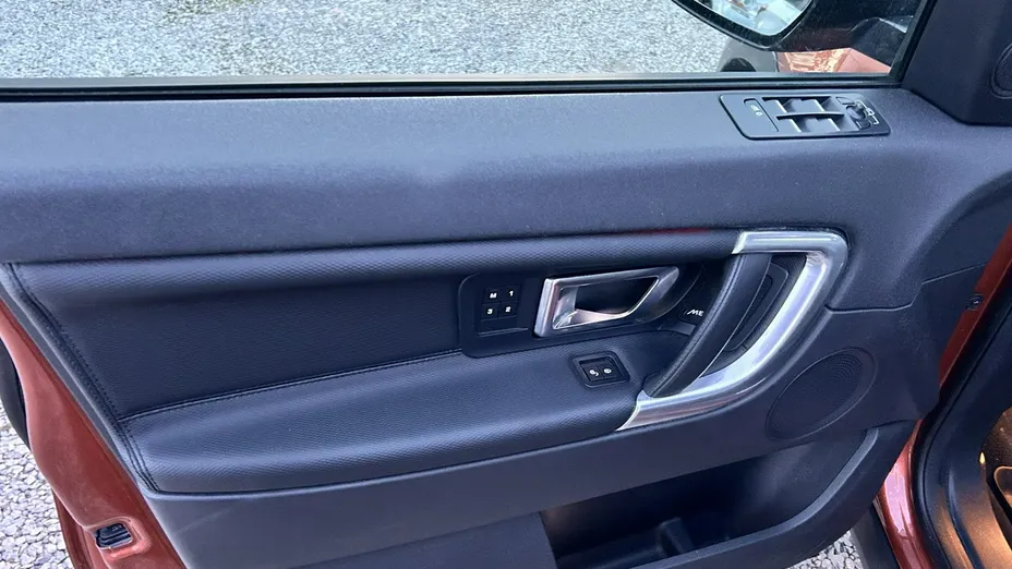 LAND ROVER Discovery Sport -