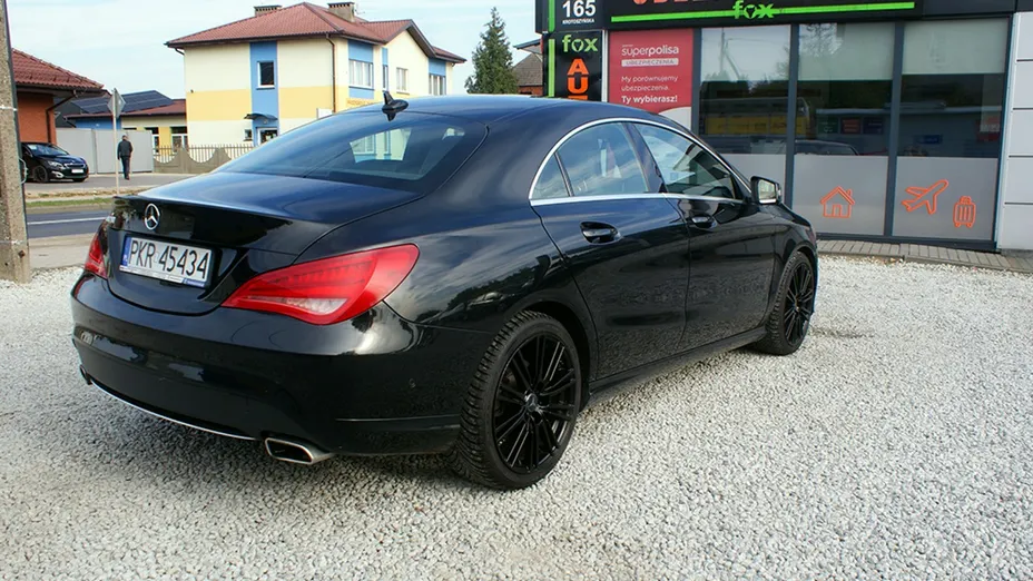 MERCEDES-BENZ CLA -