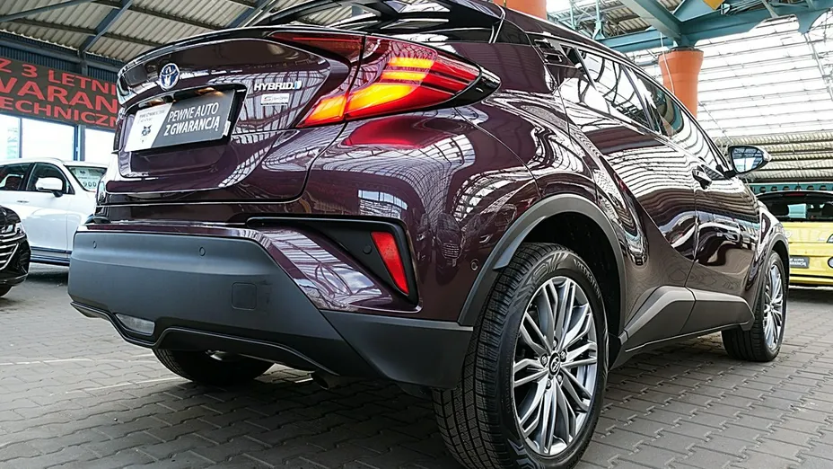 TOYOTA C-HR -