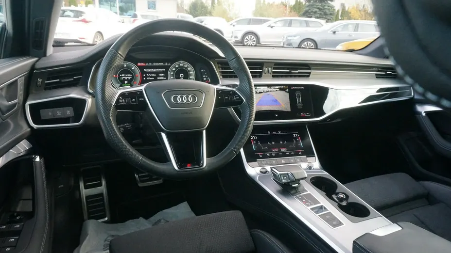 AUDI A6 -
