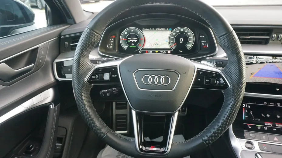 AUDI A6 -