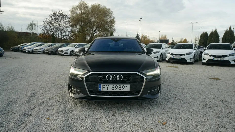 AUDI A6 -