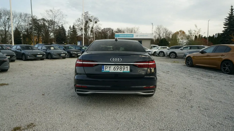 AUDI A6 -