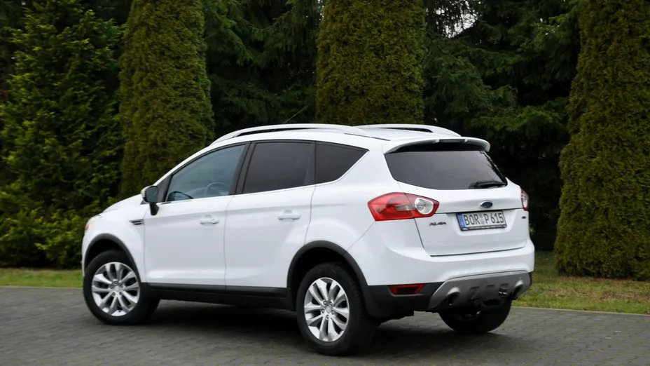 FORD Kuga -