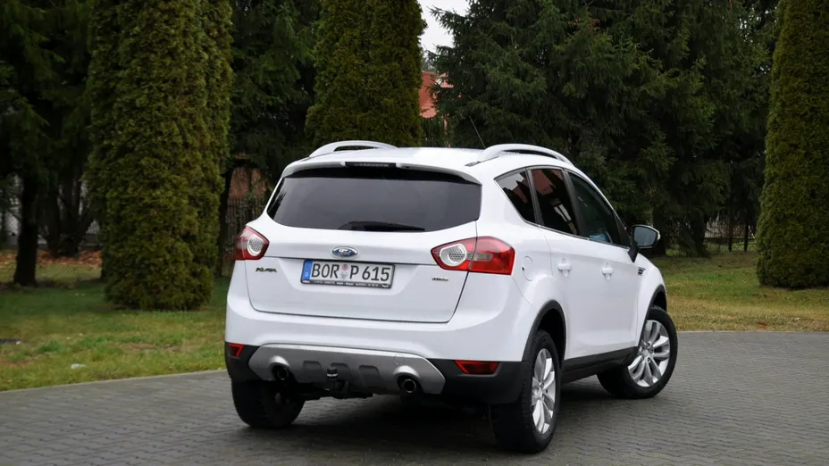 FORD Kuga -