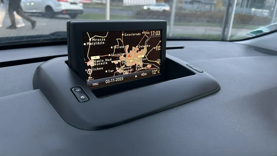 PEUGEOT 5008 -
