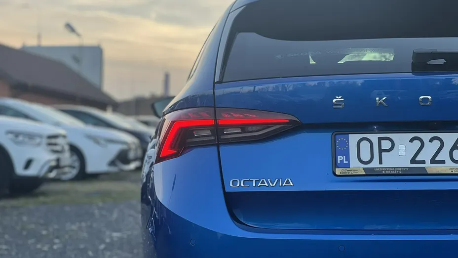 SKODA Octavia -