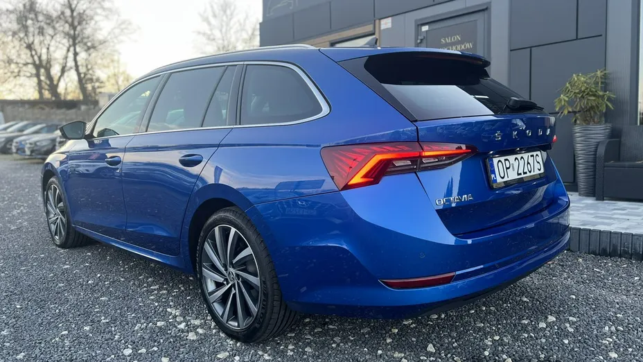 SKODA Octavia -