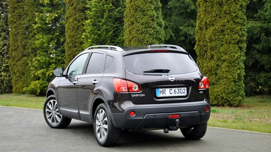 NISSAN Qashqai -