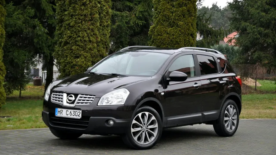 NISSAN Qashqai -