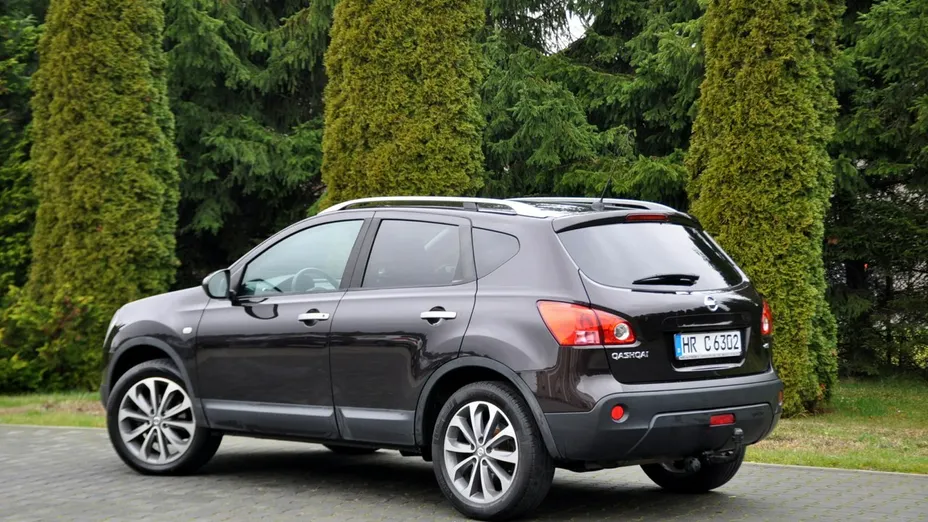 NISSAN Qashqai -