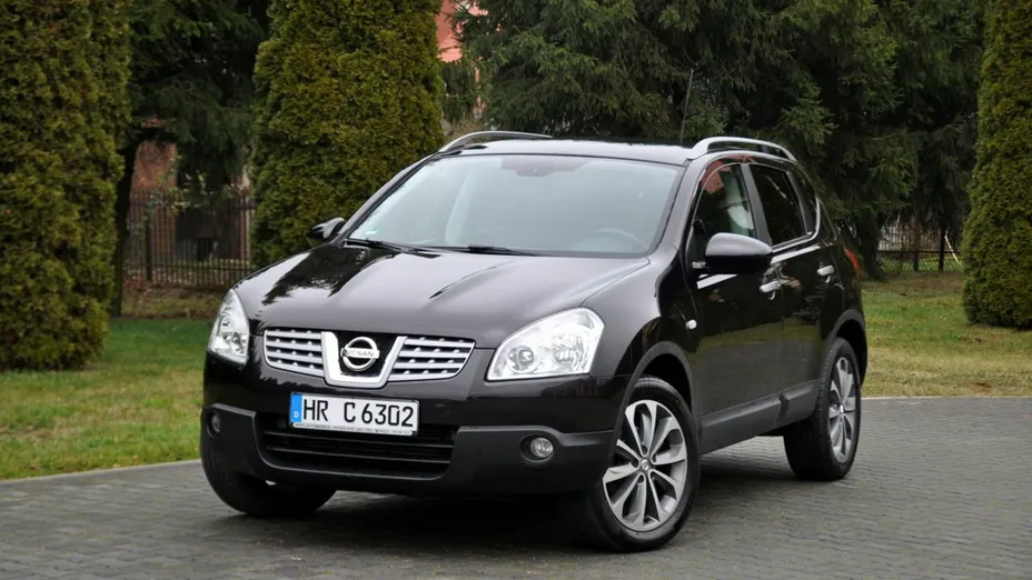 NISSAN Qashqai -