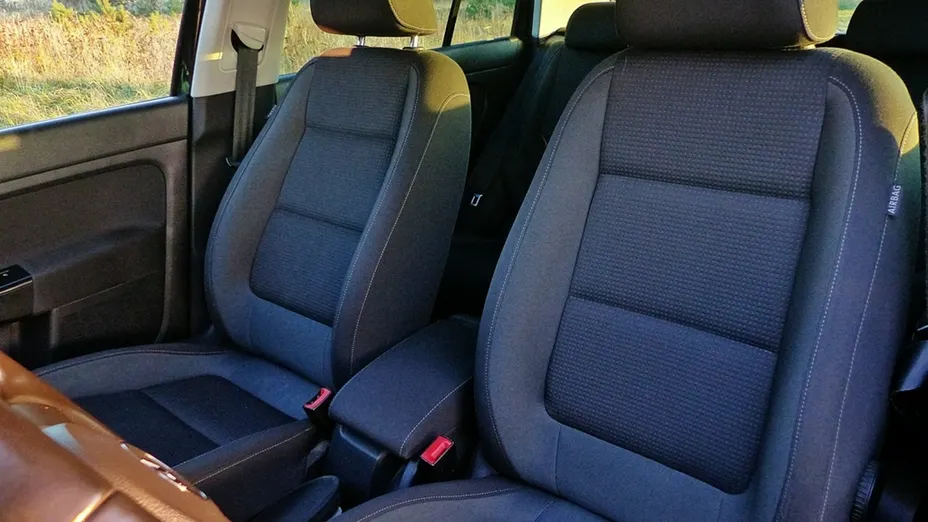 VOLKSWAGEN Golf Plus -