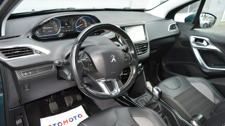 PEUGEOT 2008 -