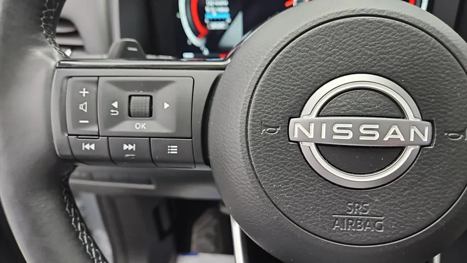 NISSAN Qashqai -