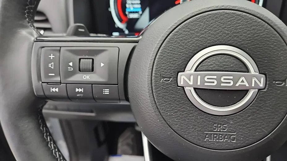 NISSAN Qashqai -
