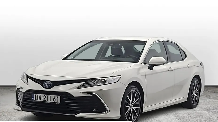 TOYOTA Camry -