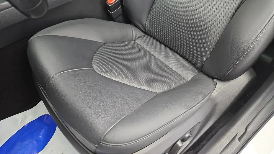 TOYOTA Camry -