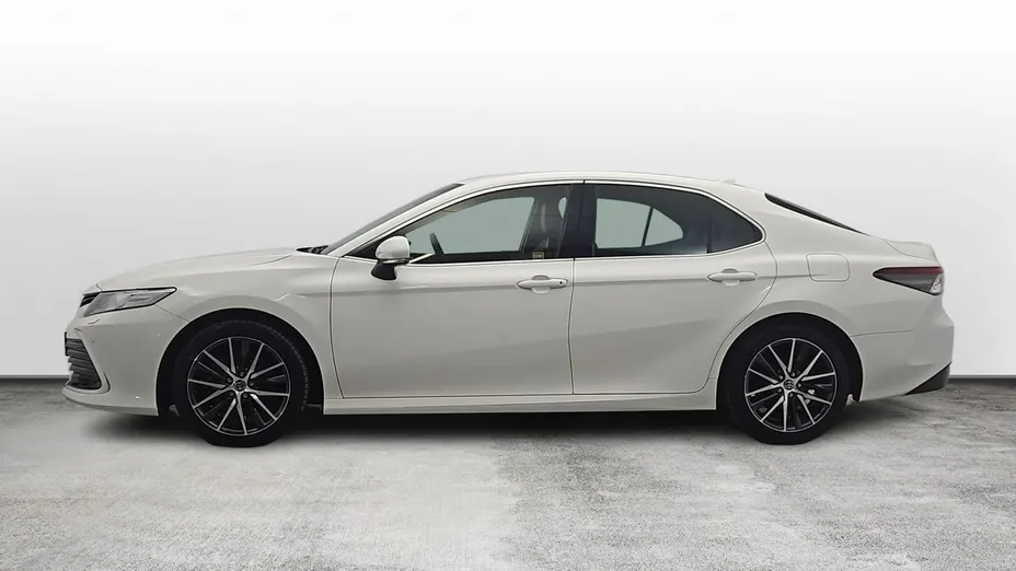 TOYOTA Camry -