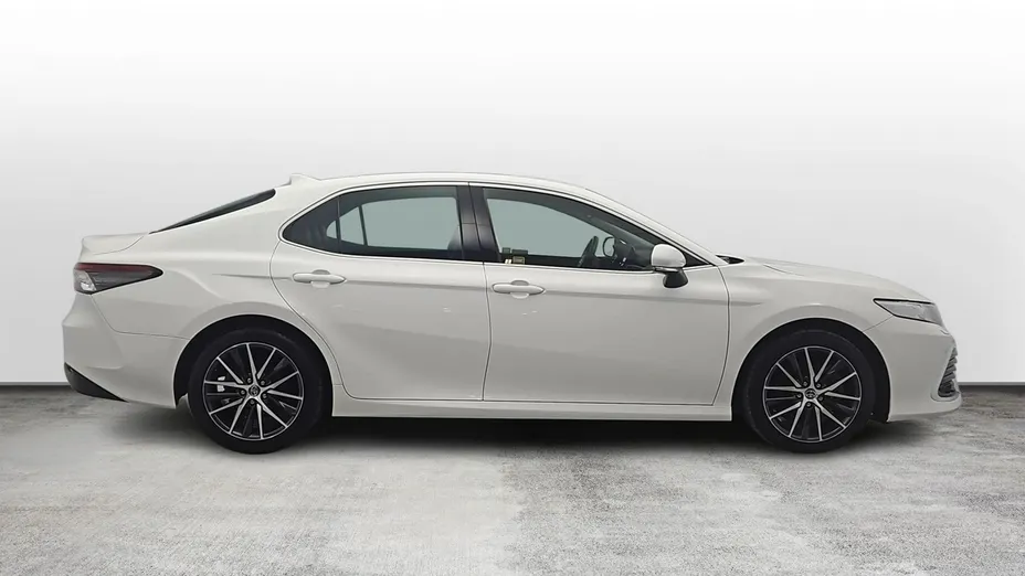 TOYOTA Camry -