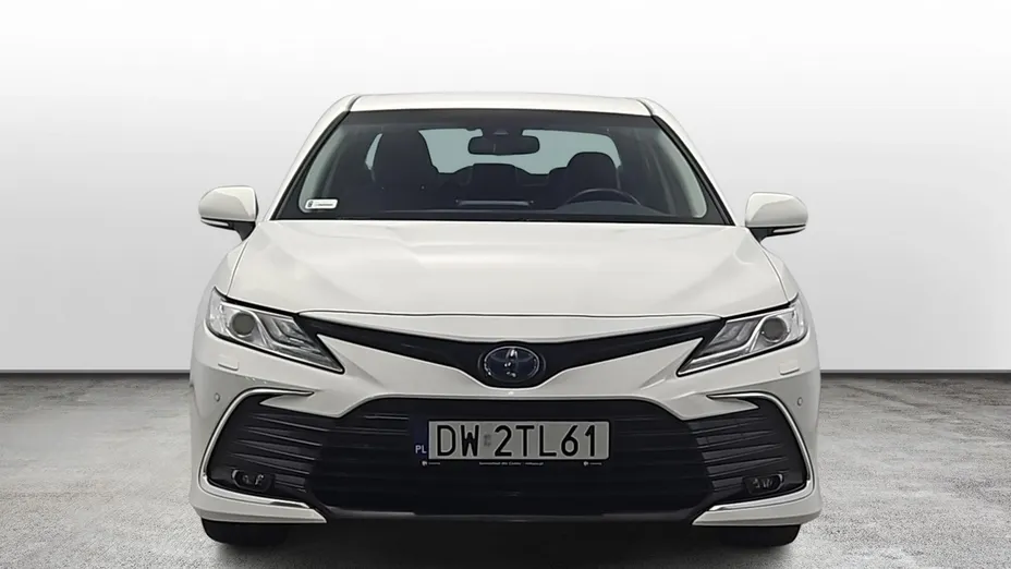 TOYOTA Camry -