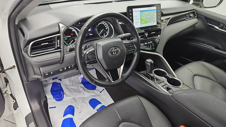 TOYOTA Camry -