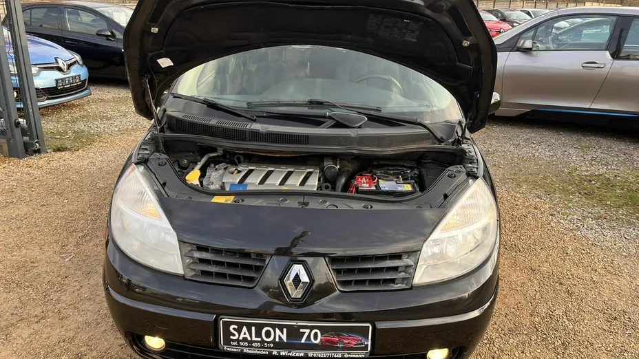RENAULT Scenic -