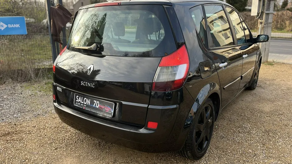 RENAULT Scenic -