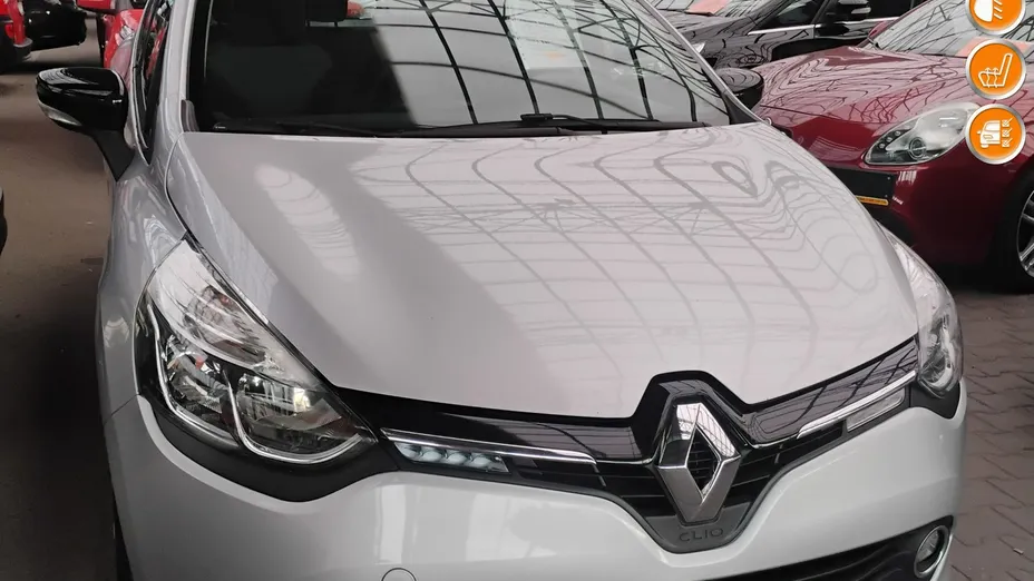 RENAULT Clio -