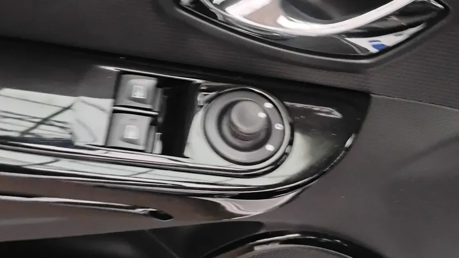 RENAULT Clio -