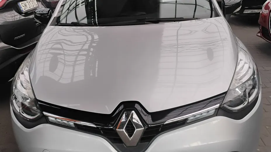 RENAULT Clio -