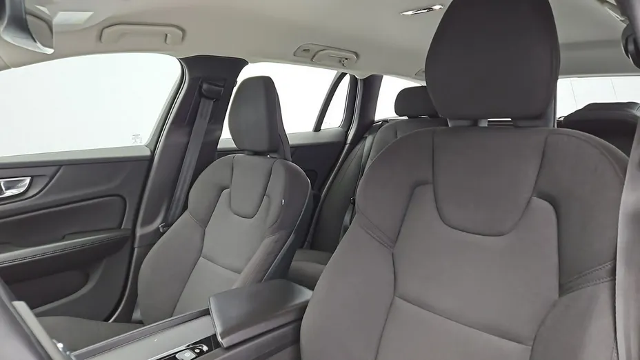VOLVO V60 -