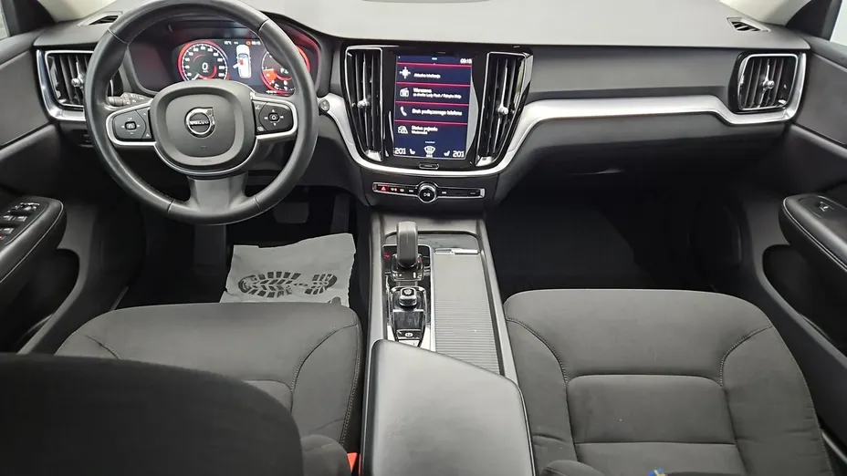 VOLVO V60 -
