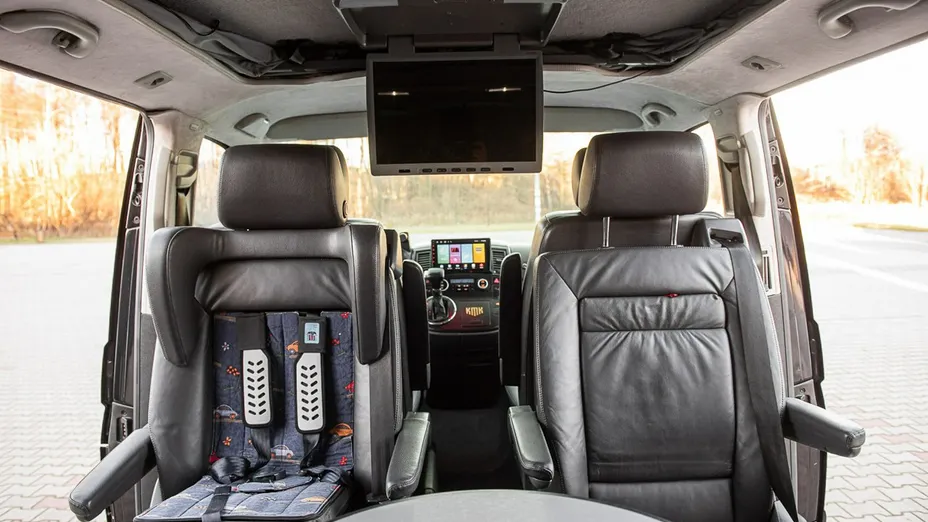 VOLKSWAGEN Multivan -