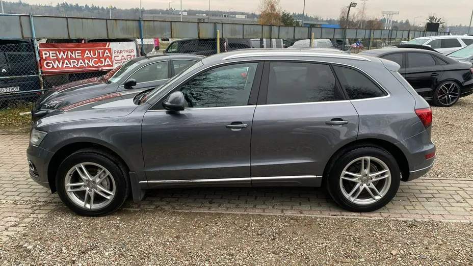 AUDI Q5 -
