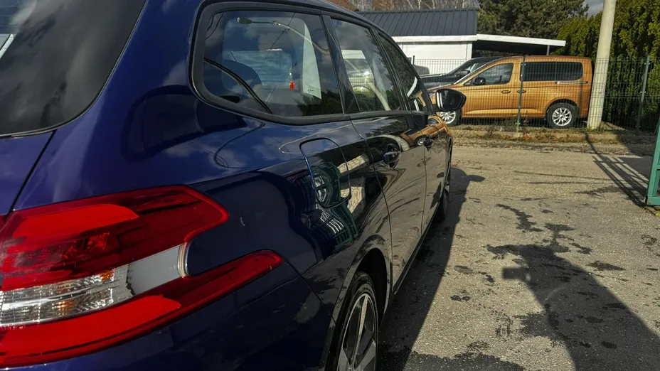PEUGEOT 308 -
