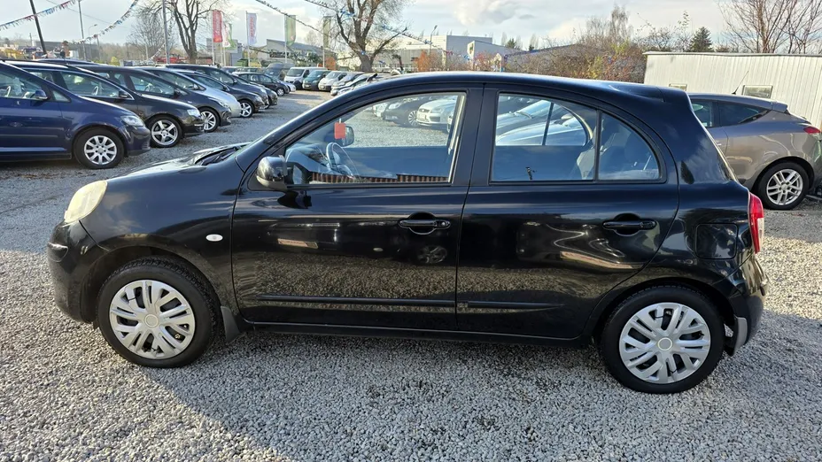 NISSAN Micra -