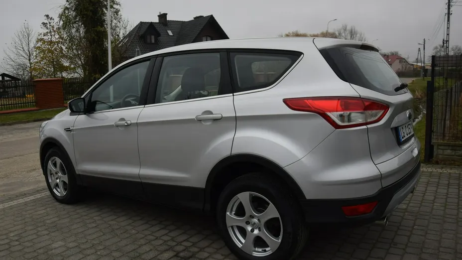 FORD Kuga -