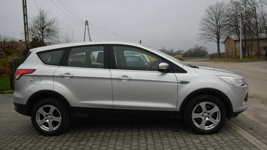 FORD Kuga -